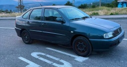 Prodajem VW Polo Classic 1.4