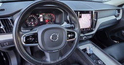 VOLVO XC60 B4 2020. god.