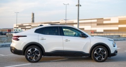 Citroën C4 X Shine – Reg. do 09/2027,
