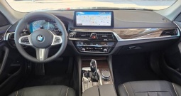 BMW SERIJA 5 530d xDrive