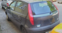 Fiat Punto 1.2 S , 5 vrata cijena je na ime kupca.