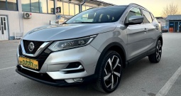 Nissan Qashqai 1.5dCi Tekna 85kw 2021g 69000km Panorama 360°kamera⭐⭐⭐⭐