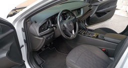 Opel Insignia 1.5 turbo benzin