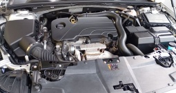 Opel Insignia 1.5 turbo benzin