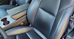 Tesla Model 3 Rear-Wheel Drive u boji - Deep Blue Metallic