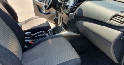 Mitsubishi L200 2.4 Di-D Club Cab