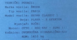 Prodajem auto Škodu Fabiu sedan classic 1 u voznom stanju. Auto nije registriran