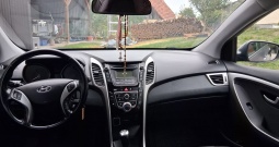 Hyudai i30 karavan 1.6 crdi 110 ks, 2014. - 142000 km - odlična oprema