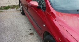 Prodaje se Peugeot 307