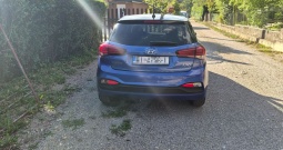 Prodajem Hyundai i20 FL 1. 2 DOHC, 84 ks, vatrena edicija daav, 65.000 km