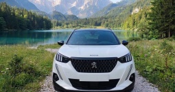 Peugeot 2008 – white & black edition / gt line - vanserijska oprema!