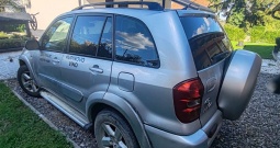 Toyota RAV4 za dijelove ili popravak