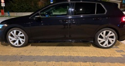 VW Golf 8 R-Line 1.5 TSI 110 kW – Matrix LED, grijana sjedala, 18" alu felge