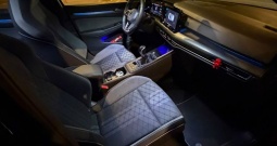 VW Golf 8 R-Line 1.5 TSI 110 kW – Matrix LED, grijana sjedala, 18" alu felge