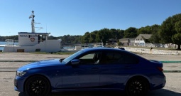 BMW G20 330e