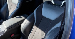 BMW G20 330e