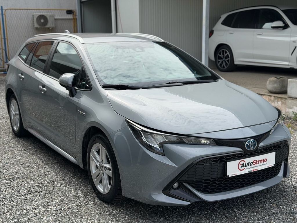 Toyota Corolla Touring Sports 1.8 Hybrid | Relax jamstvo | Servisna |