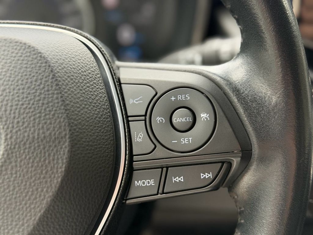 Toyota Corolla Touring Sports 1.8 Hybrid | Relax jamstvo | Servisna |
