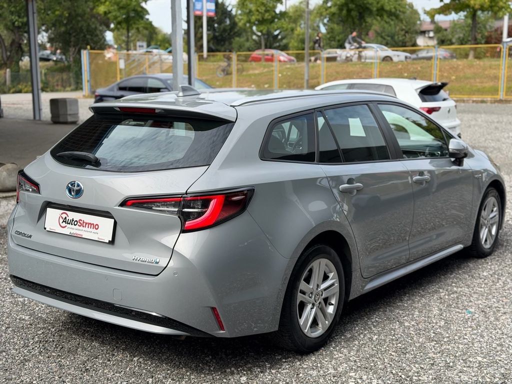 Toyota Corolla Touring Sports 1.8 Hybrid | Relax jamstvo | Servisna |
