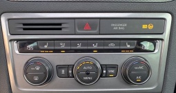 VW Golf Sportsvan 1.6 TDI = lounge = bi-xenon