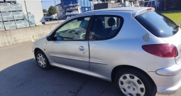 Peugeot 206, 1.4 benzin, mehanički u top stanju