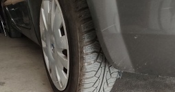 Renault Megane 2003. god, 1.5 dizel, ručna klima, garažiran
