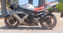 Yamaha YZF R1 2002