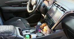 Prodaje se Hyundai Tucson, 2021., 105000 km, reg. do 10/2027,automatik, hibrid