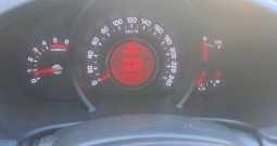 1.7 crd 140000km servisna, dva ključa, oštećenja od tuče