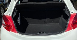Peugeot 208 1.2 benzin, 2014