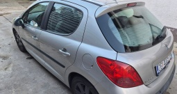 Peugeot 207 2009. godina