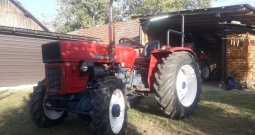 Universal traktor