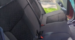 Peugeot 3008 1.6 HDi Automatik – 2015. g. – uredan i održavan