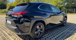 Lexus UX 250h 2019. g. 82.800 km
