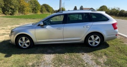 Škoda Octavia Combi 1.6 TDi Elegance Reg 10/2027.