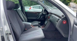 Mercedes E klasa W210, 220000 km, reg godinu dana