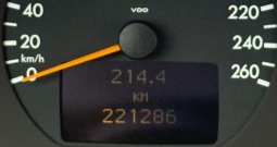 Mercedes E klasa W210, 220000 km, reg godinu dana