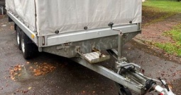 Prodajem auto prikolicu 3.5t