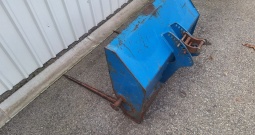 Prodajem traktor IHC 633A
