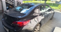 Prodajem Opel Astra registrirana do 10/2027