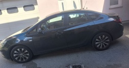 Prodajem Opel Astra registrirana do 10/2027