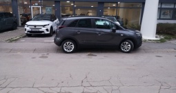 Opel Crossland X diesel, 48.000 km, 100 KS, 4,5 l/100 km, metalik, garažiran