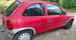 Opel Corsa 1.4i swing, crvena