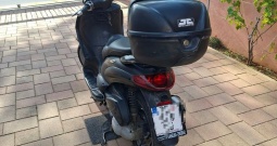 Prodajem Piaggio Beverly 125 - Otok Vir