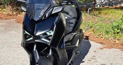 Yamaha XMax300 Tech Max 299 ccm