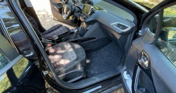 Peugeot 2008, puretech, crni