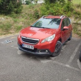 Peugeot 2008 - oštećen stražnji kraj