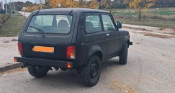 Lada Niva 1.7 crna Raptor, 2009.