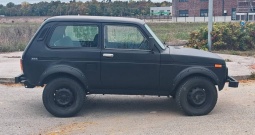 Lada Niva 1.7 crna Raptor, 2009.