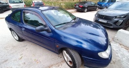 Megane reg do 7 mj odlične gume novi set kvačila bez hrde